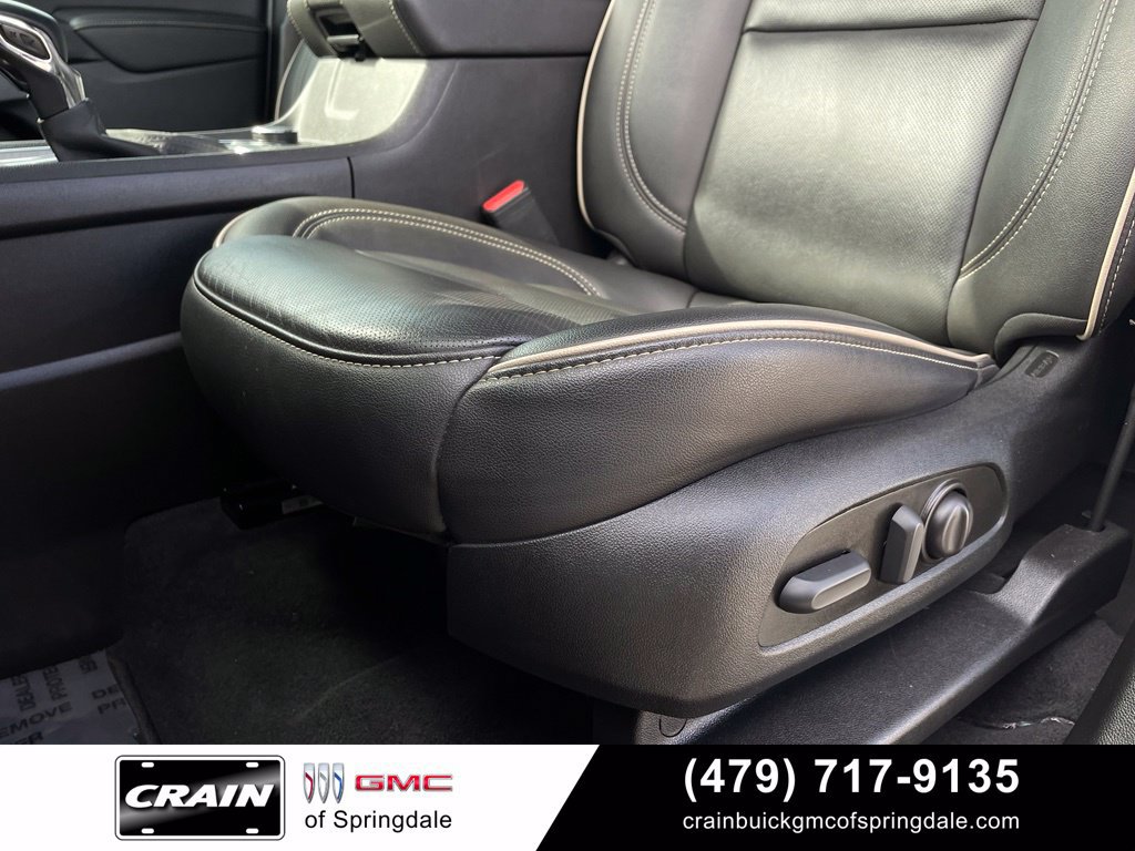 Used 2023 Chevrolet Traverse Premier AWD/4WD image 23