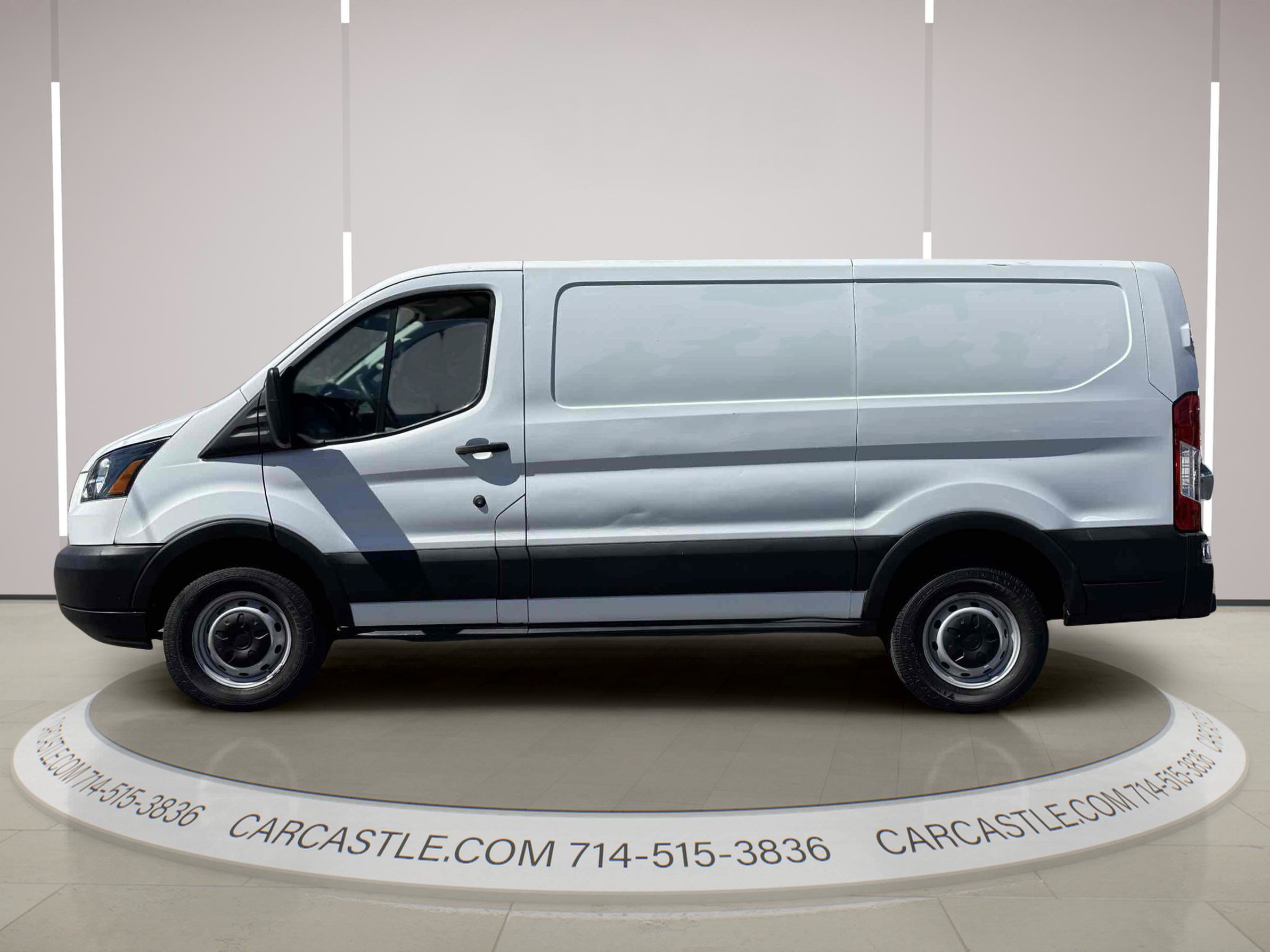 Used 2019 Ford Transit 250 130 Low Roof RWD image 2