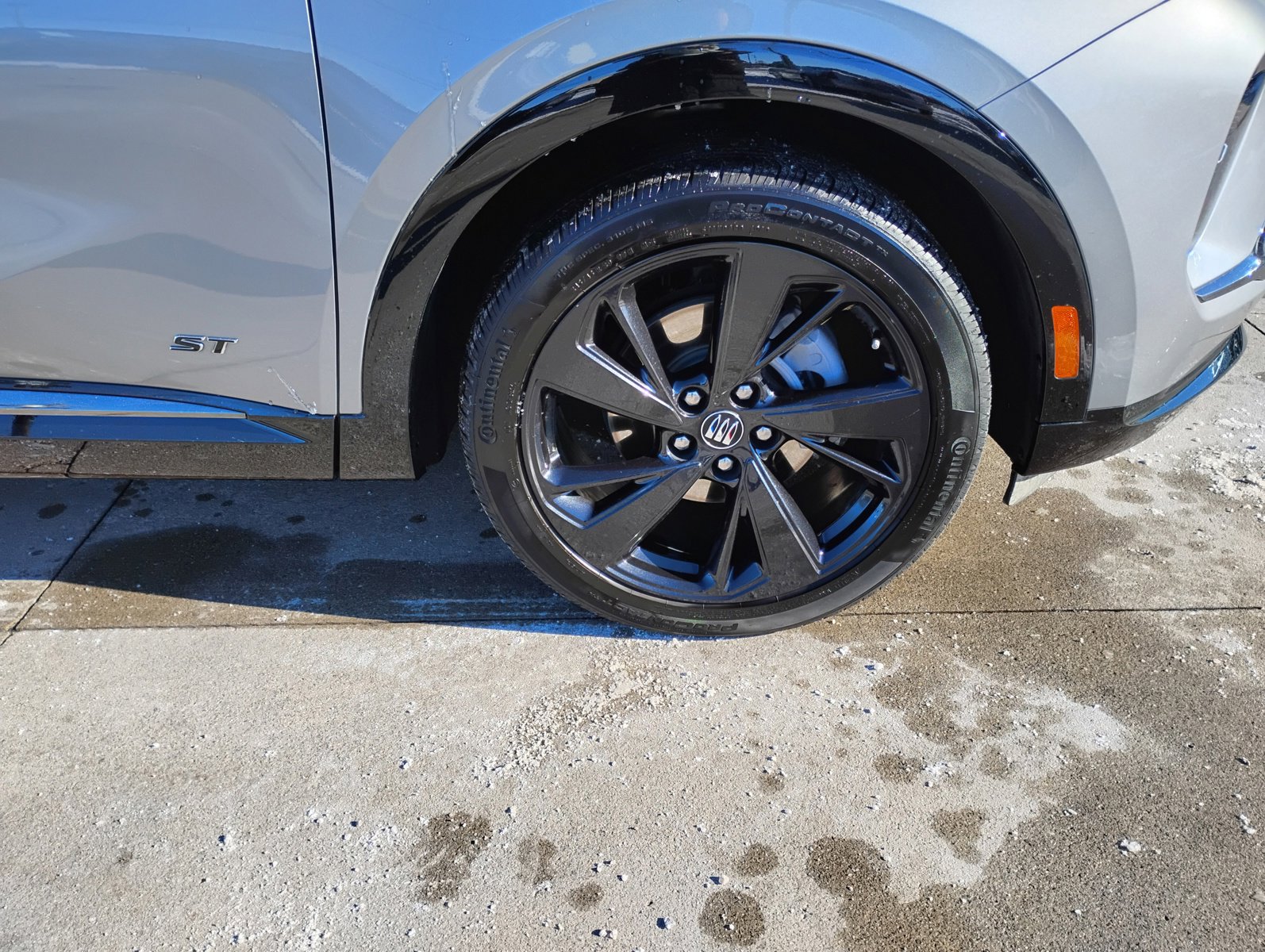 Used 2025 Buick Envision Sport Touring image 27