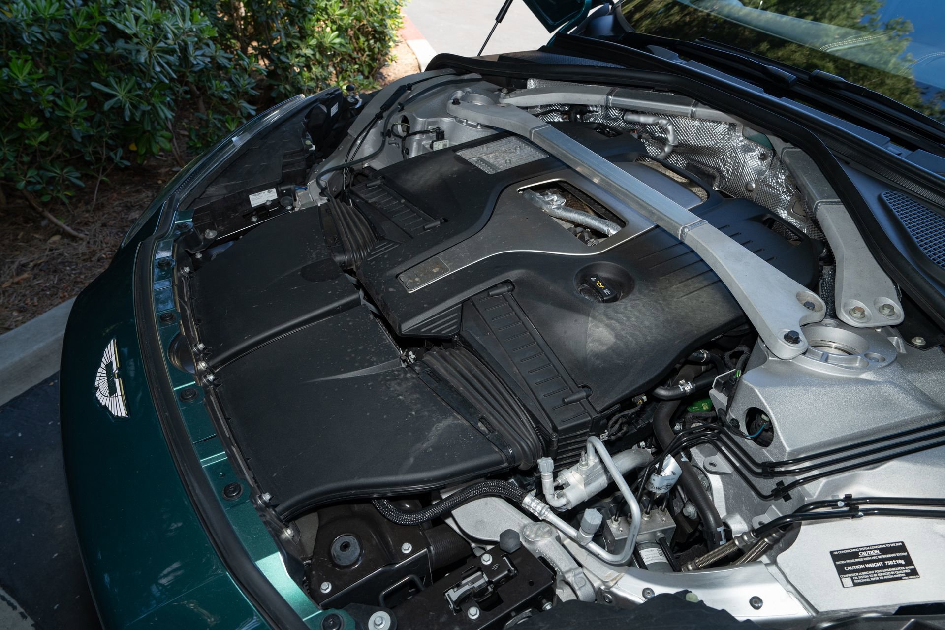 Used 2021 Aston Martin DBX image 11