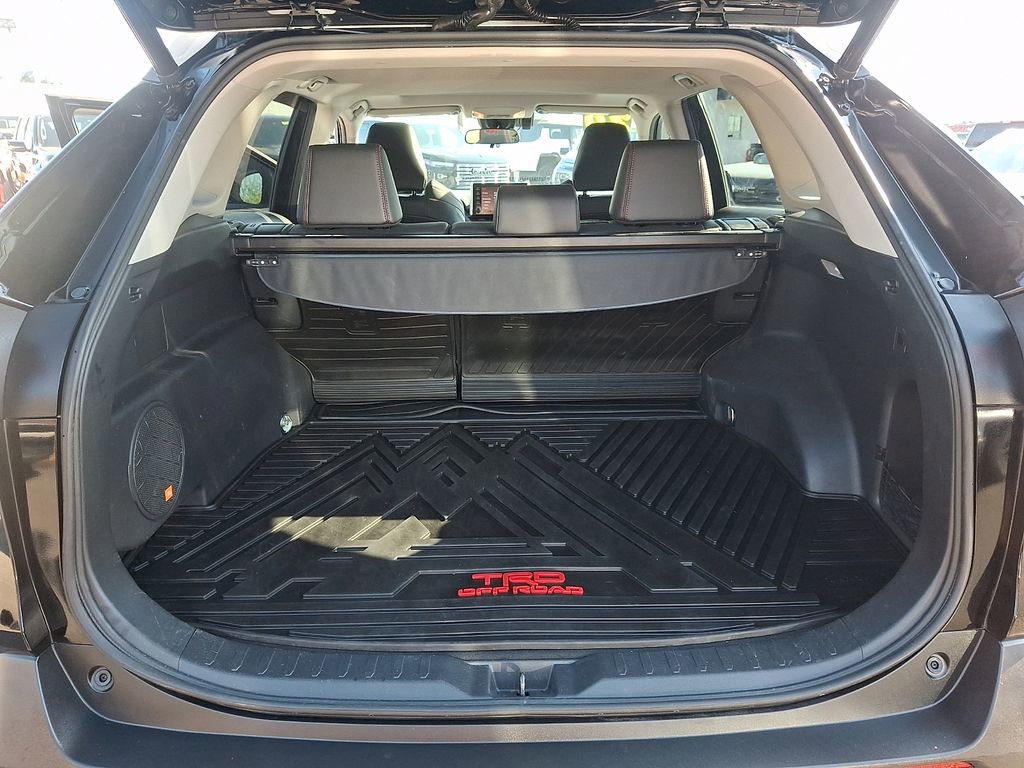 Used 2020 Toyota RAV4 TRD Off-Road w/ TRD Off-Road Weather Package image 28