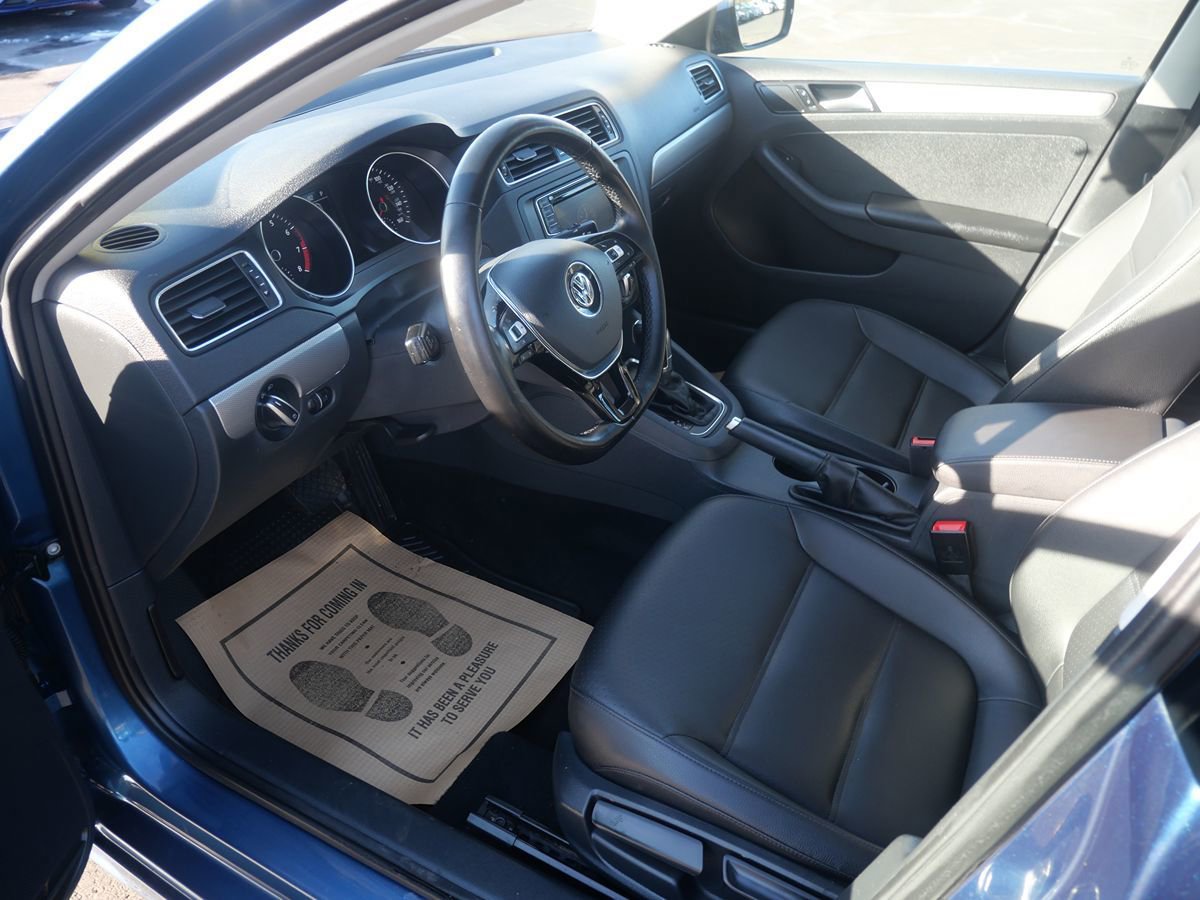 Used 2018 Volkswagen Jetta SE FWD image 9