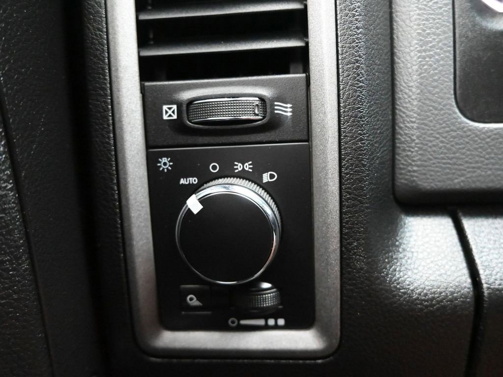 Used 2017 RAM 3500 Tradesman w/ Popular Equipment Group image 17