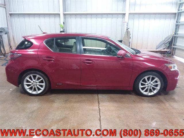 Used 2011 Lexus CT 200h Premium w/ Premium Audio Pkg FWD image 3