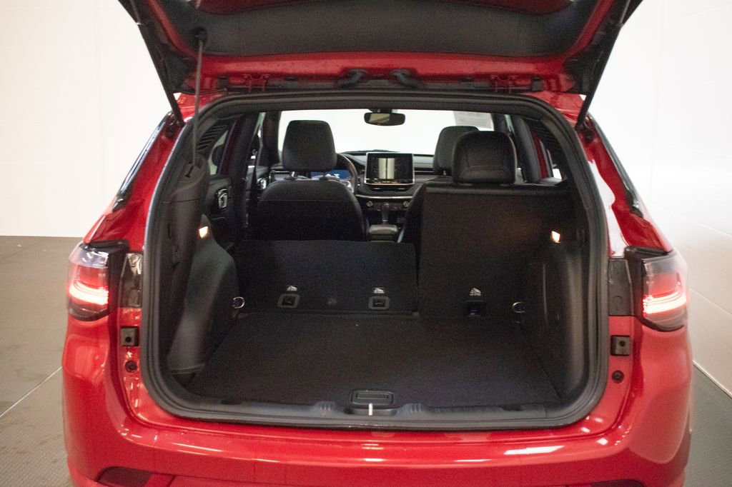 Used 2022 Jeep Compass Limited w/ (RED) Package AWD/4WD image 26