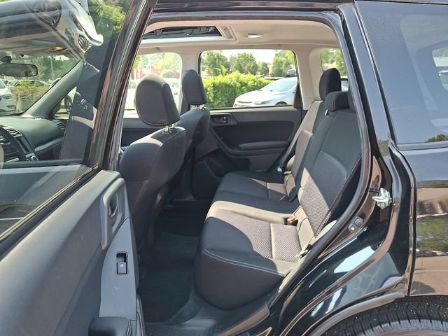 Used 2016 Subaru Forester 2.5i Premium w/ All-Weather Package AWD/4WD image 12