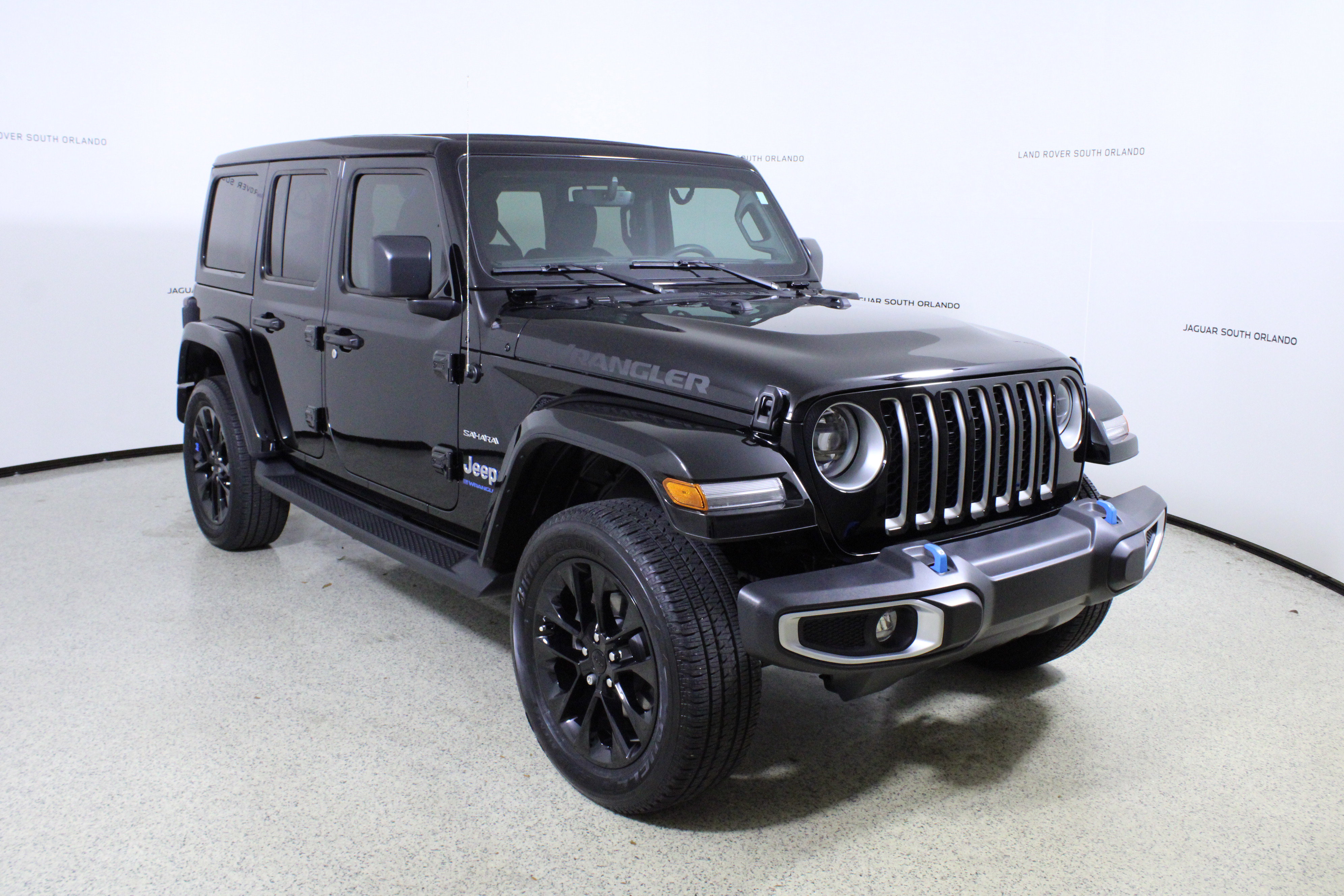 Used 2023 Jeep Wrangler Sahara w/ Cold Weather Group image 3