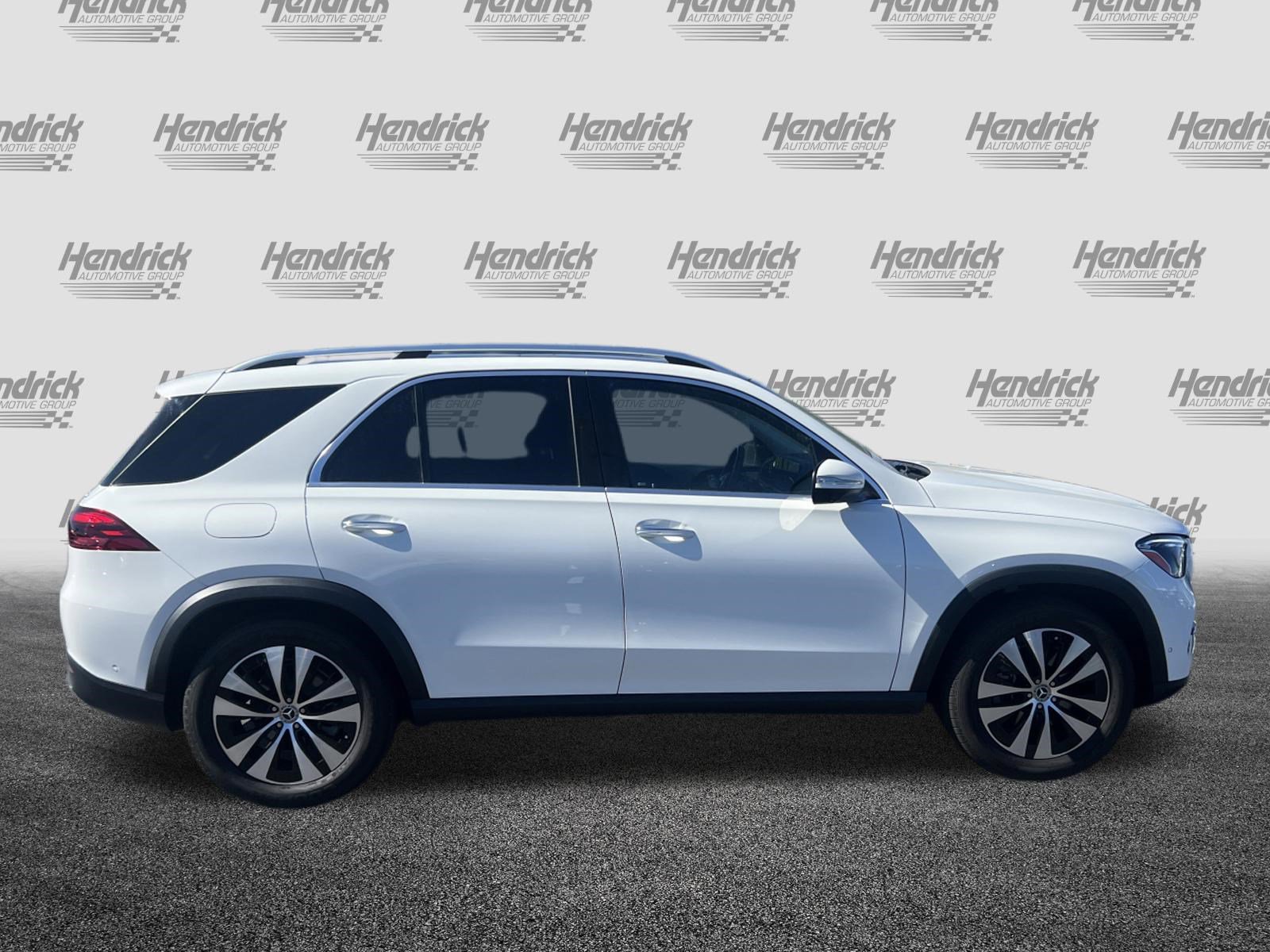 Used 2024 Mercedes-Benz GLE 350 4MATIC image 11