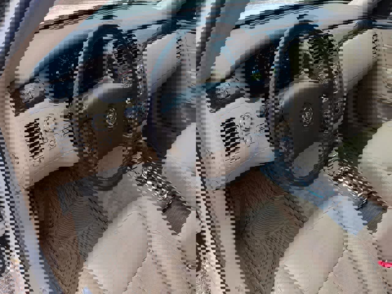 Used 2008 Cadillac DTS w/ Sun And Sound Package video 2