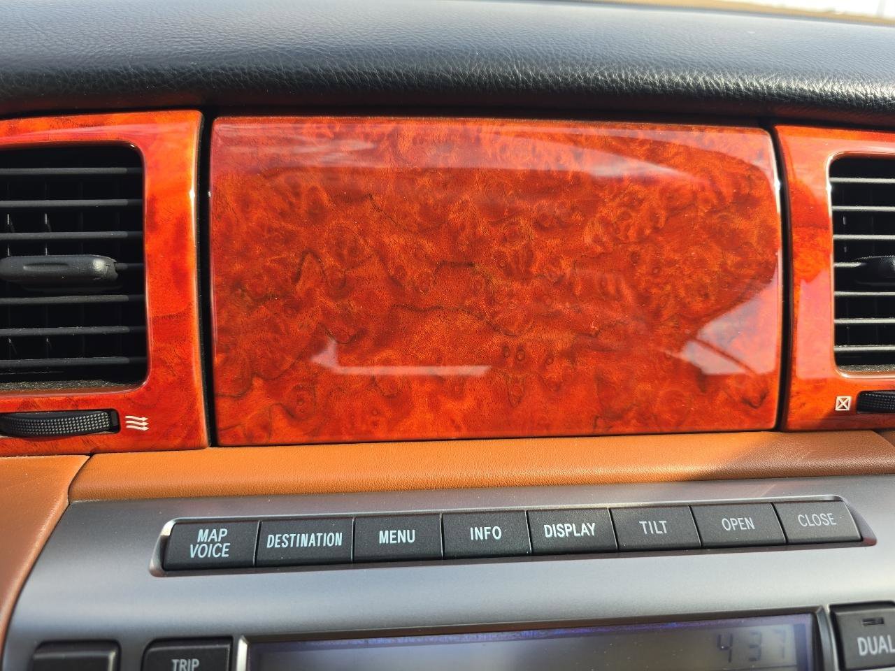 Used 2005 Lexus SC 430 Convertible image 26