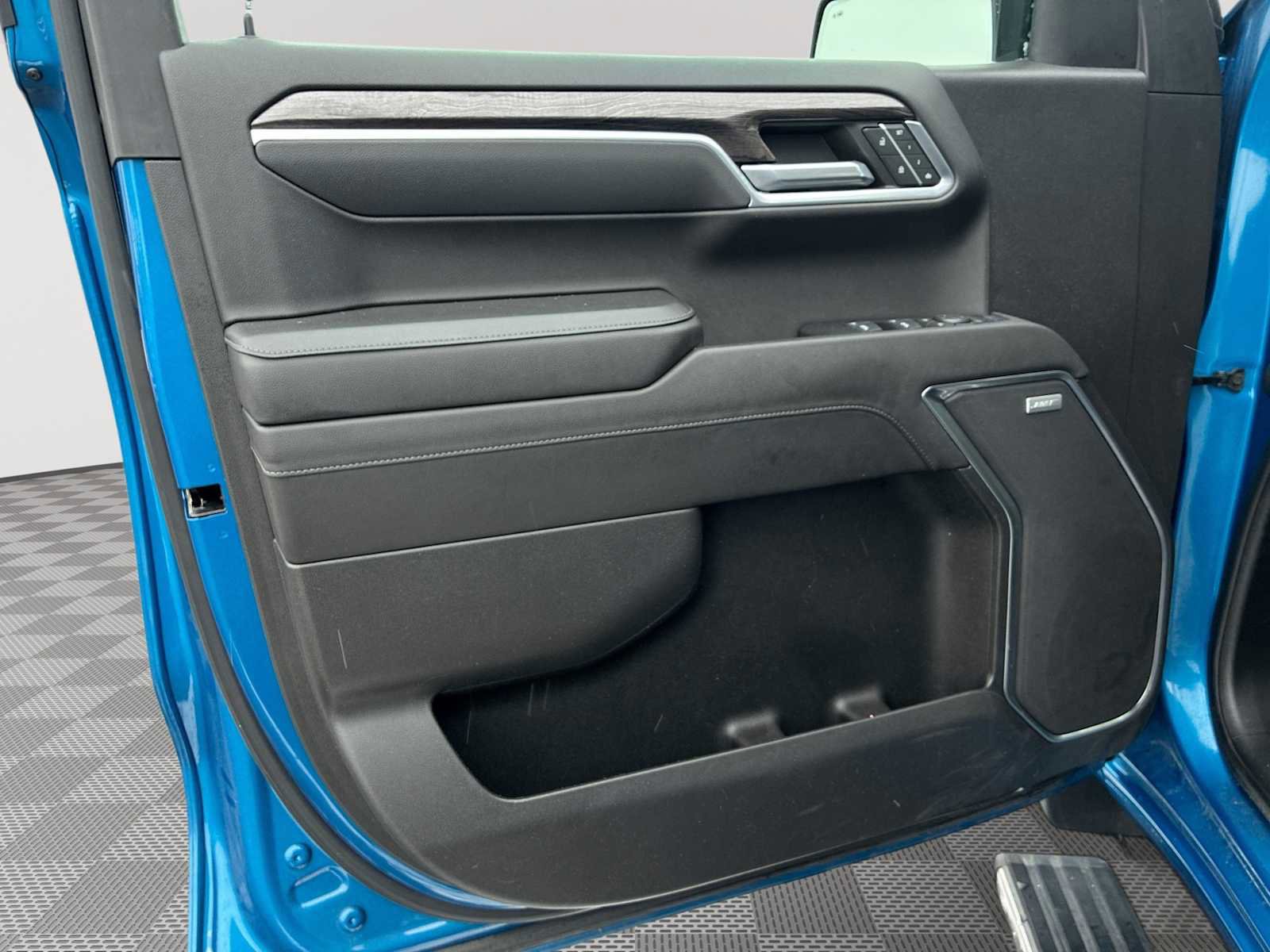 Certified 2022 Chevrolet Silverado 1500 LTZ image 22