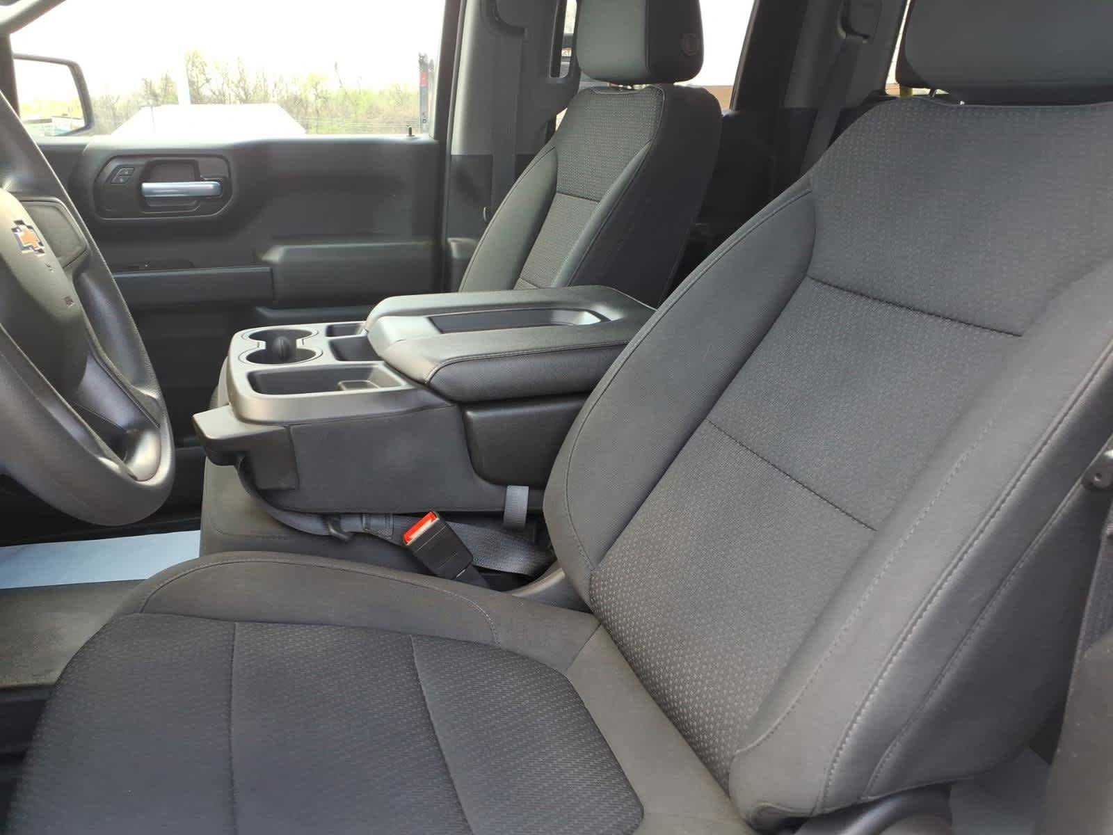 Used 2021 Chevrolet Silverado 1500 W/T w/ WT Value Package AWD/4WD image 4