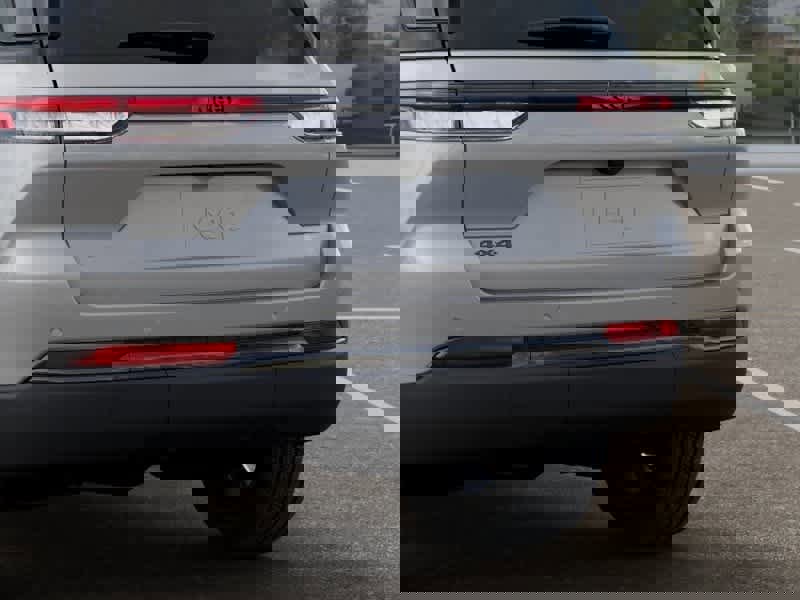 New 2025 Jeep Grand Cherokee Limited image 13