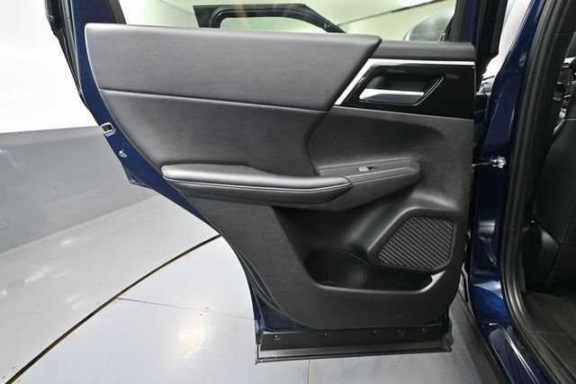 Used 2024 Mitsubishi Outlander SE AWD/4WD image 27