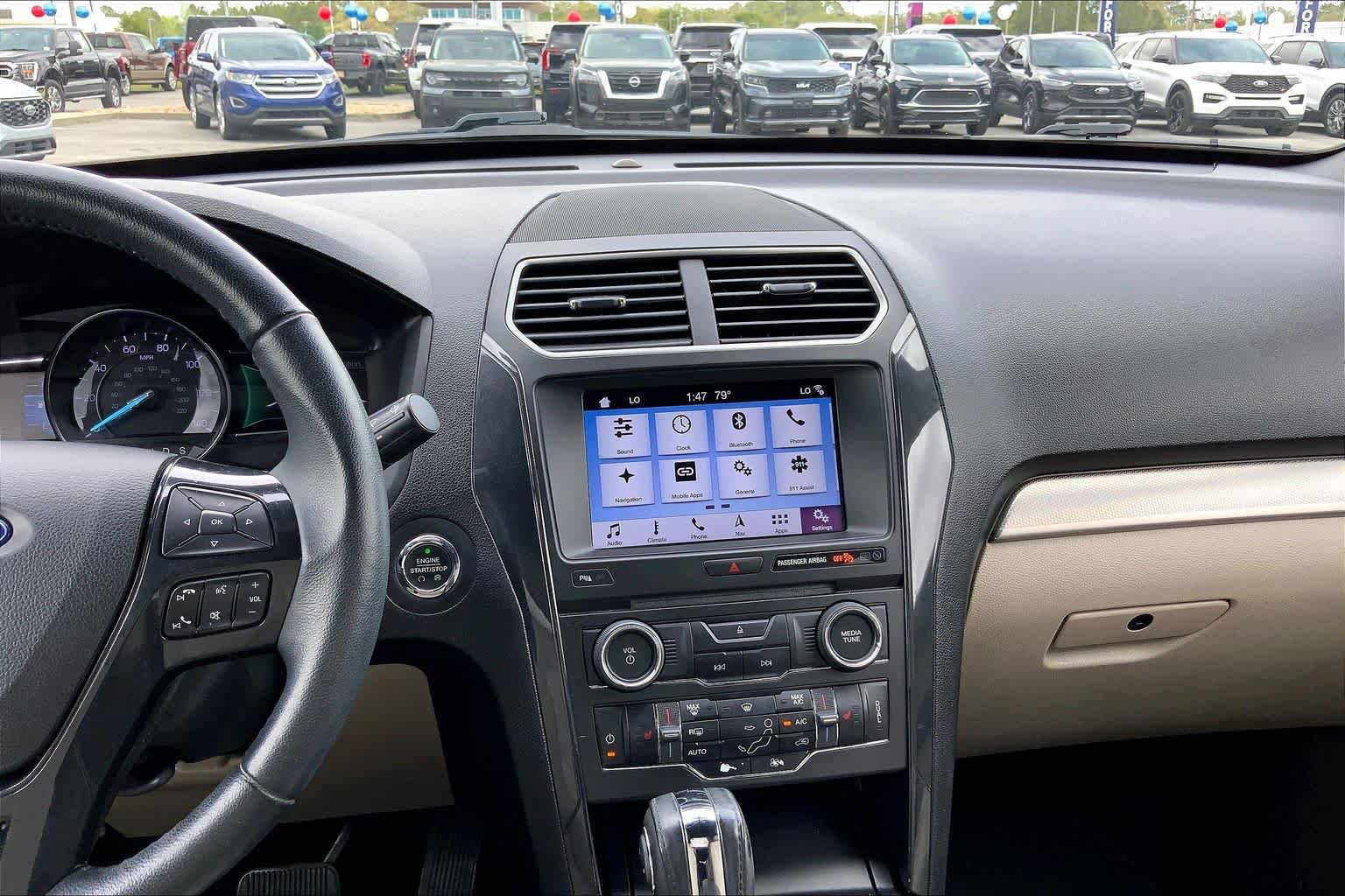 Used 2018 Ford Explorer XLT w/ Equipment Group 202A FWD image 7