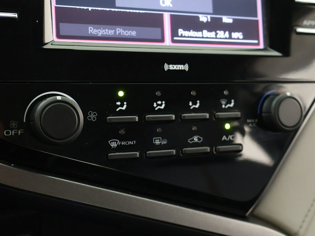 Used 2020 Toyota Camry LE w/ Convenience Package image 45