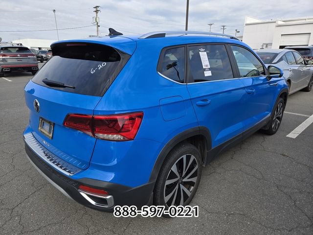 Certified 2023 Volkswagen Taos SE w/ Panoramic Sunroof Package FWD image 7