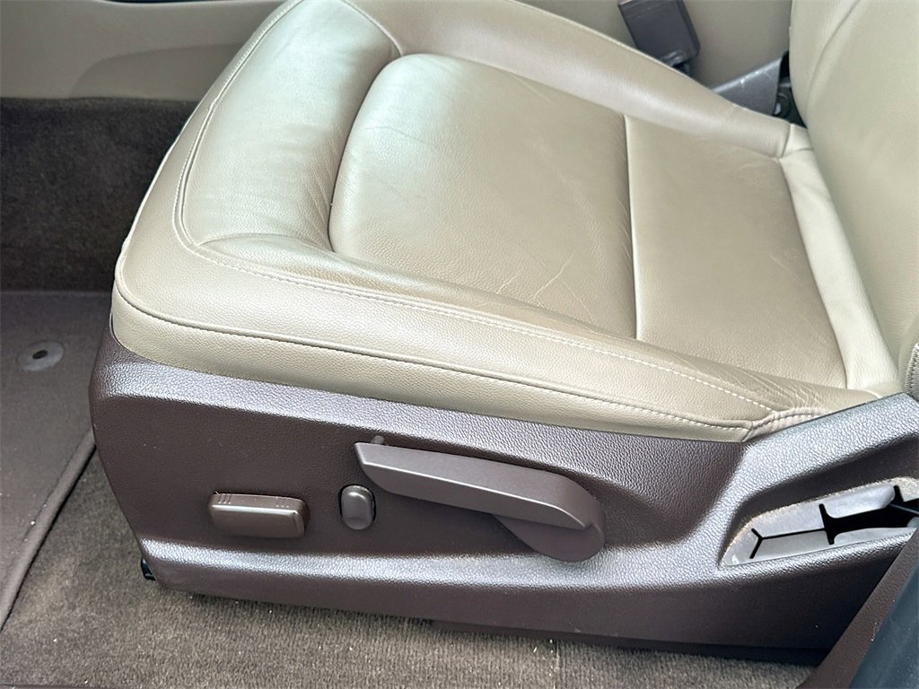 Used 2018 GMC Canyon SLT image 9