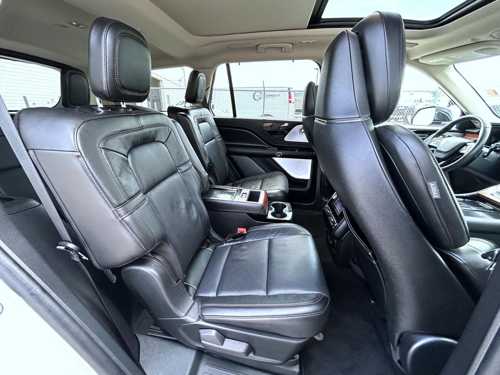 Used 2024 Lincoln Aviator Reserve w/ Equipment Group 201A AWD/4WD image 19