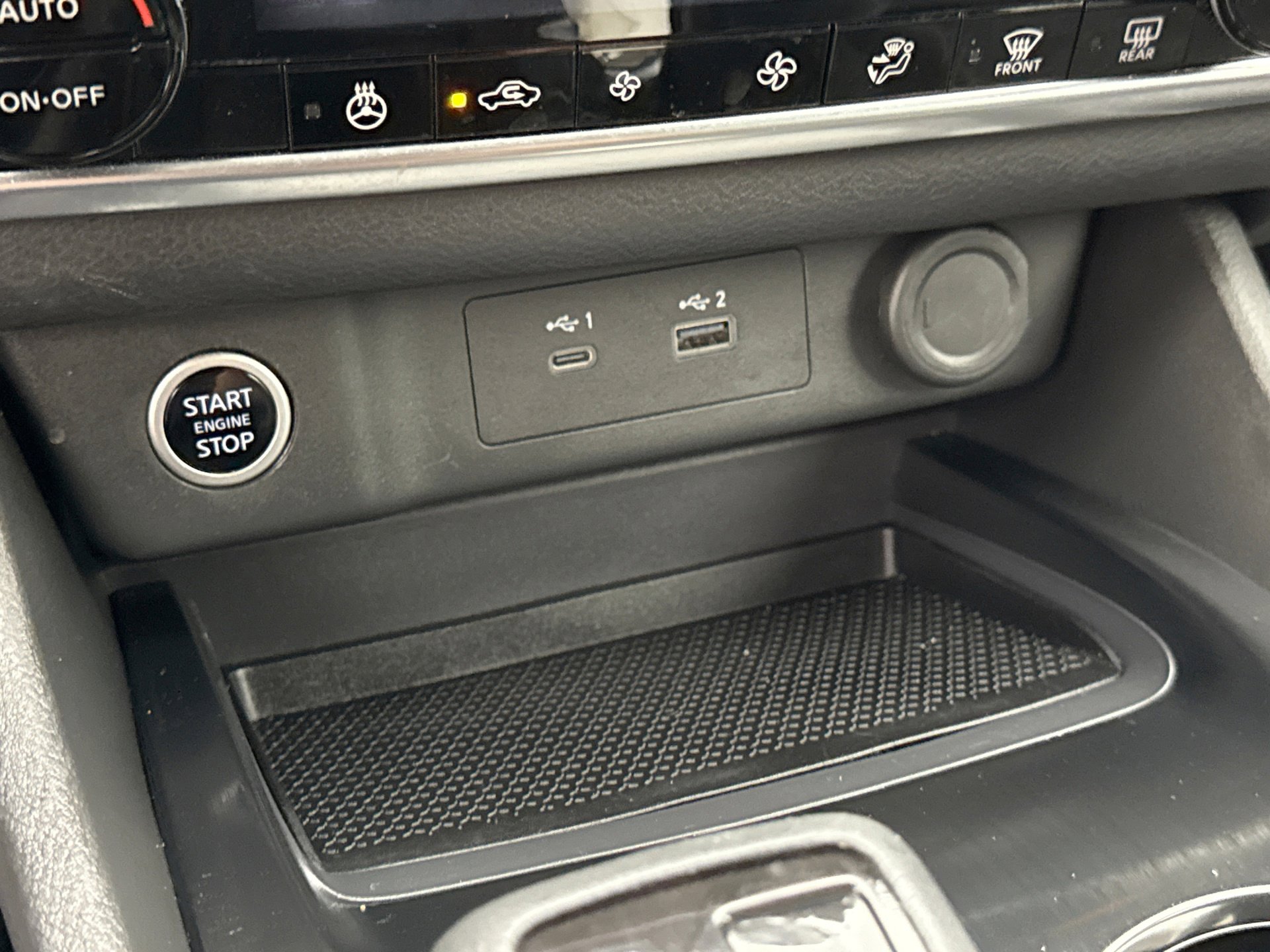 Used 2023 Nissan Rogue SV w/ SV Premium Package image 20