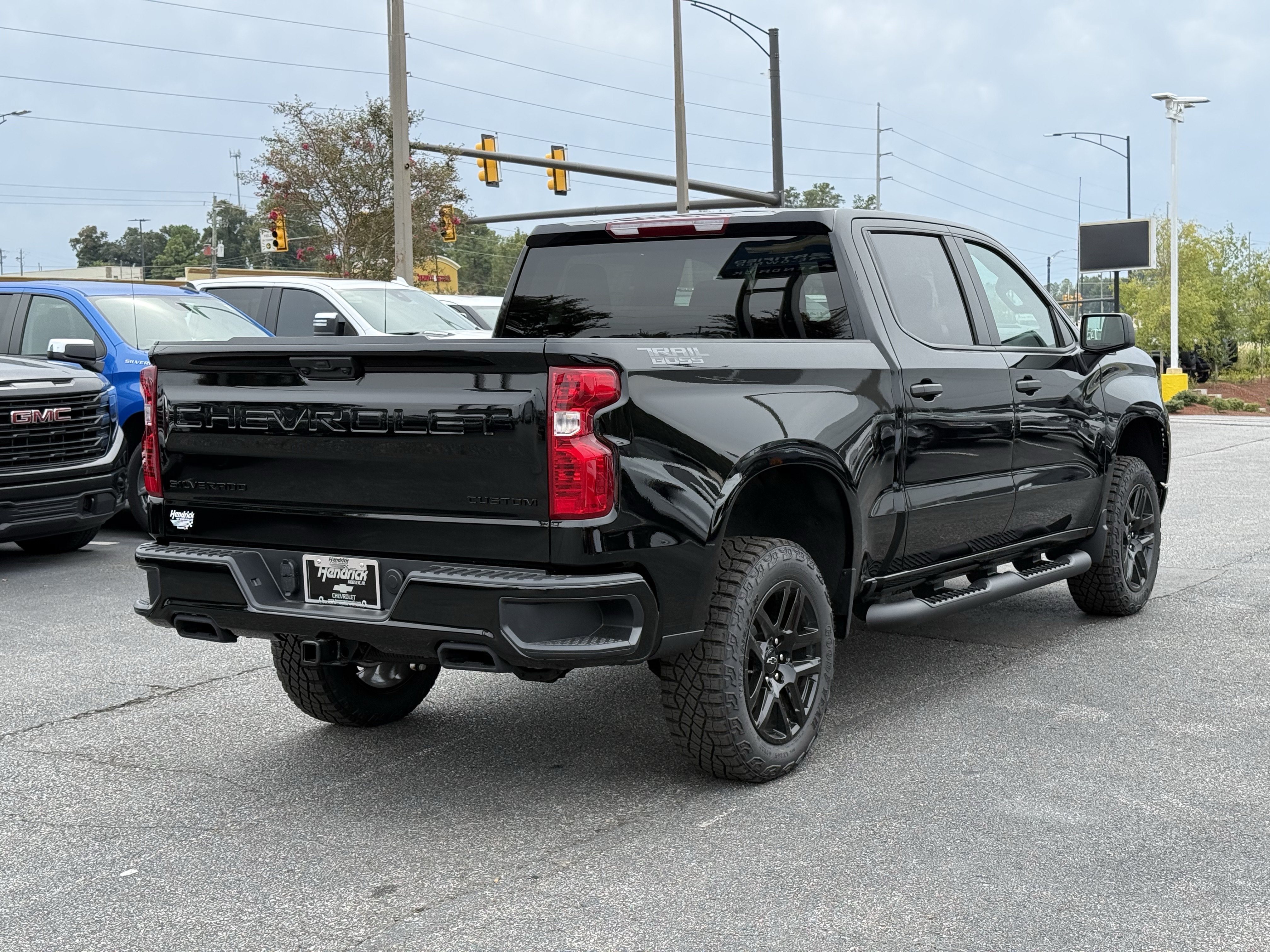 New 2026 Chevrolet Silverado 1500 Custom Trail Boss w/ Dark Appearance Package AWD/4WD image 10