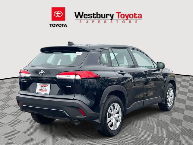Used 2024 Toyota Corolla Cross L image 7