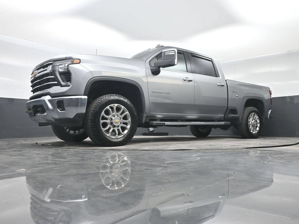 Used 2024 Chevrolet Silverado 2500 LTZ AWD/4WD image 26