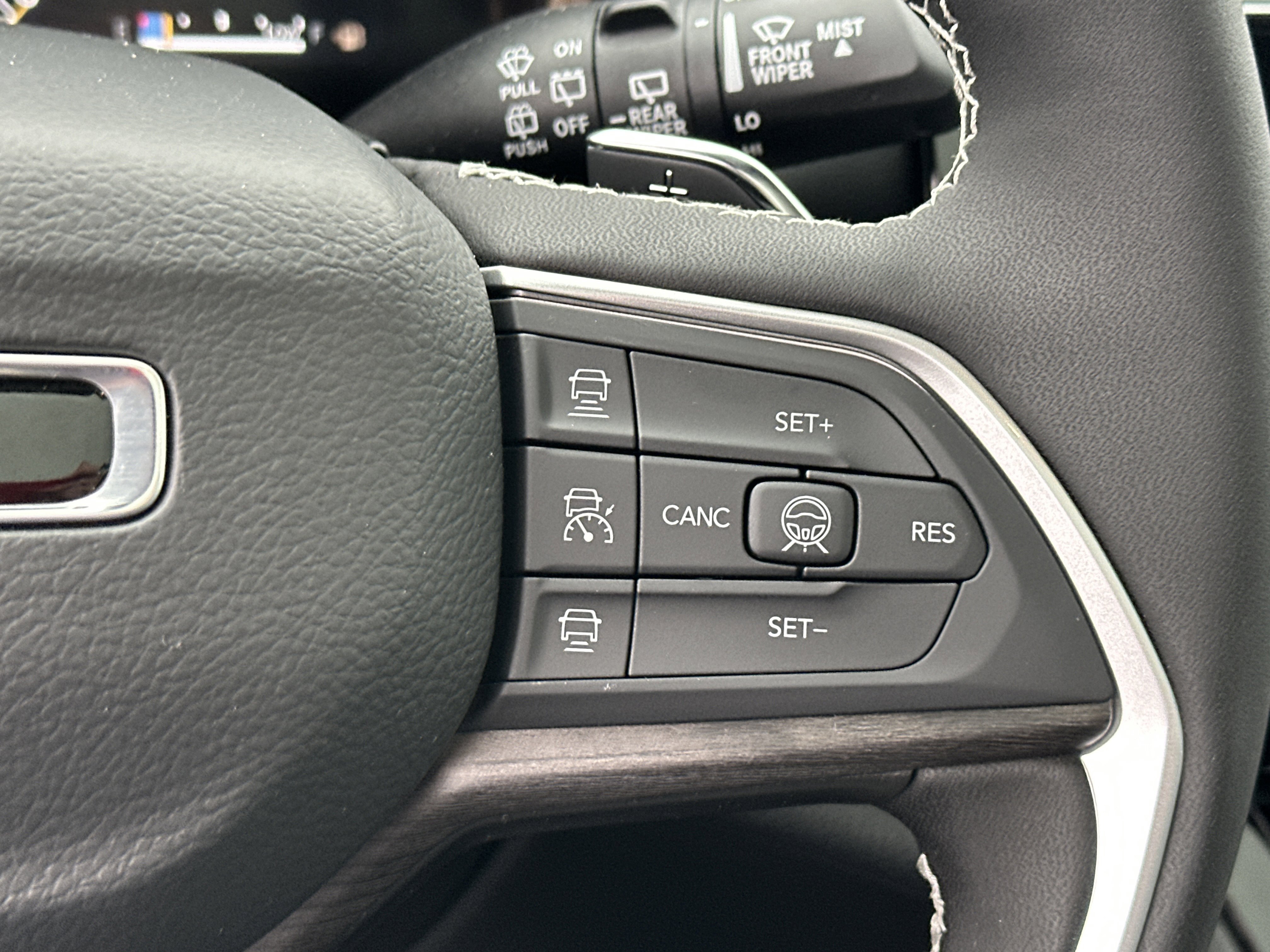 New 2026 Jeep Grand Cherokee Limited image 9