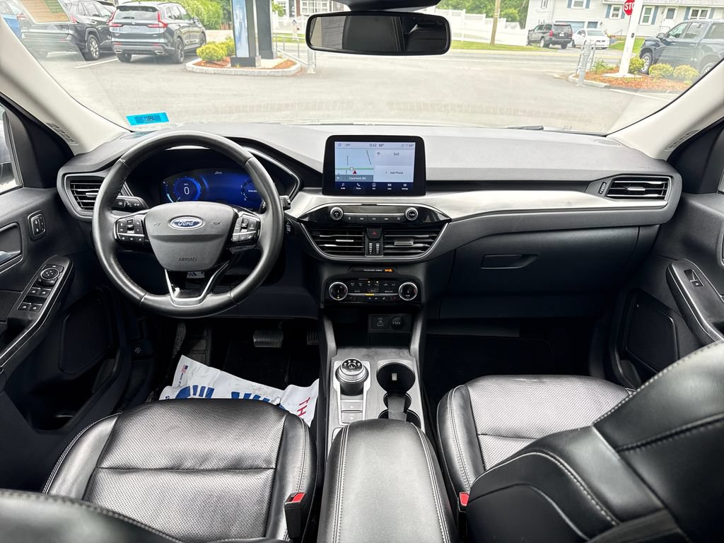 Used 2022 Ford Escape Titanium AWD/4WD image 14