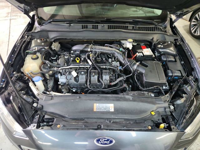 Used 2020 Ford Fusion SE image 30