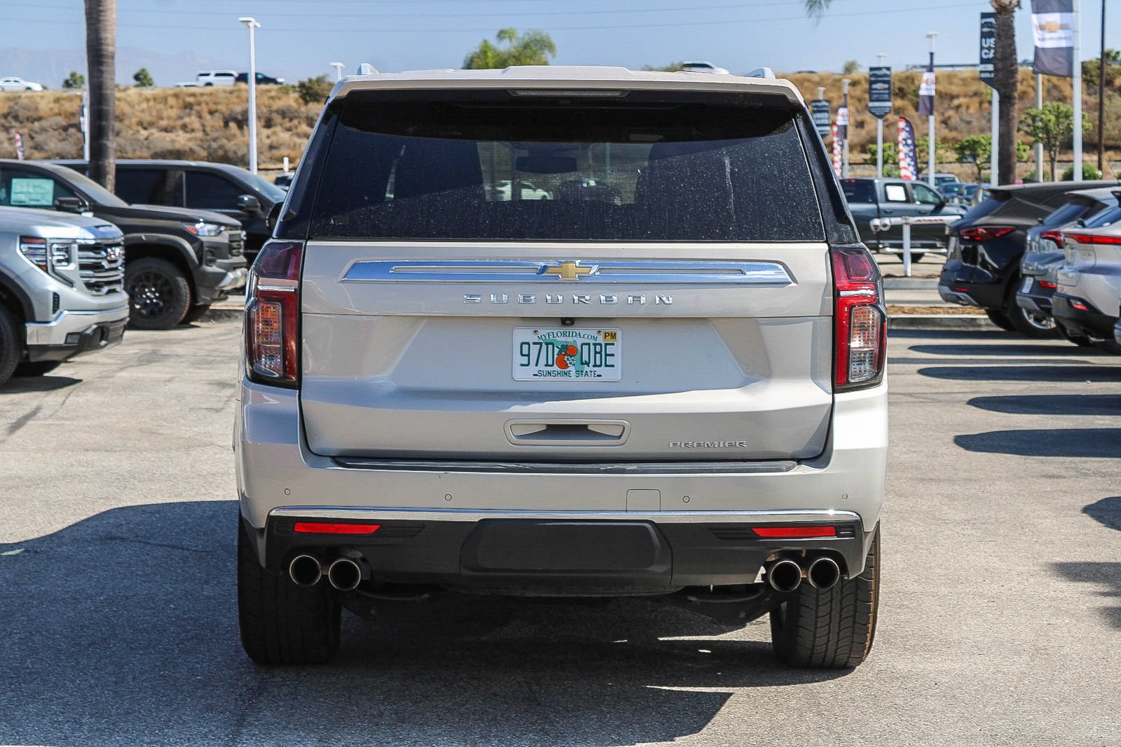 Used 2024 Chevrolet Suburban Premier RWD image 5