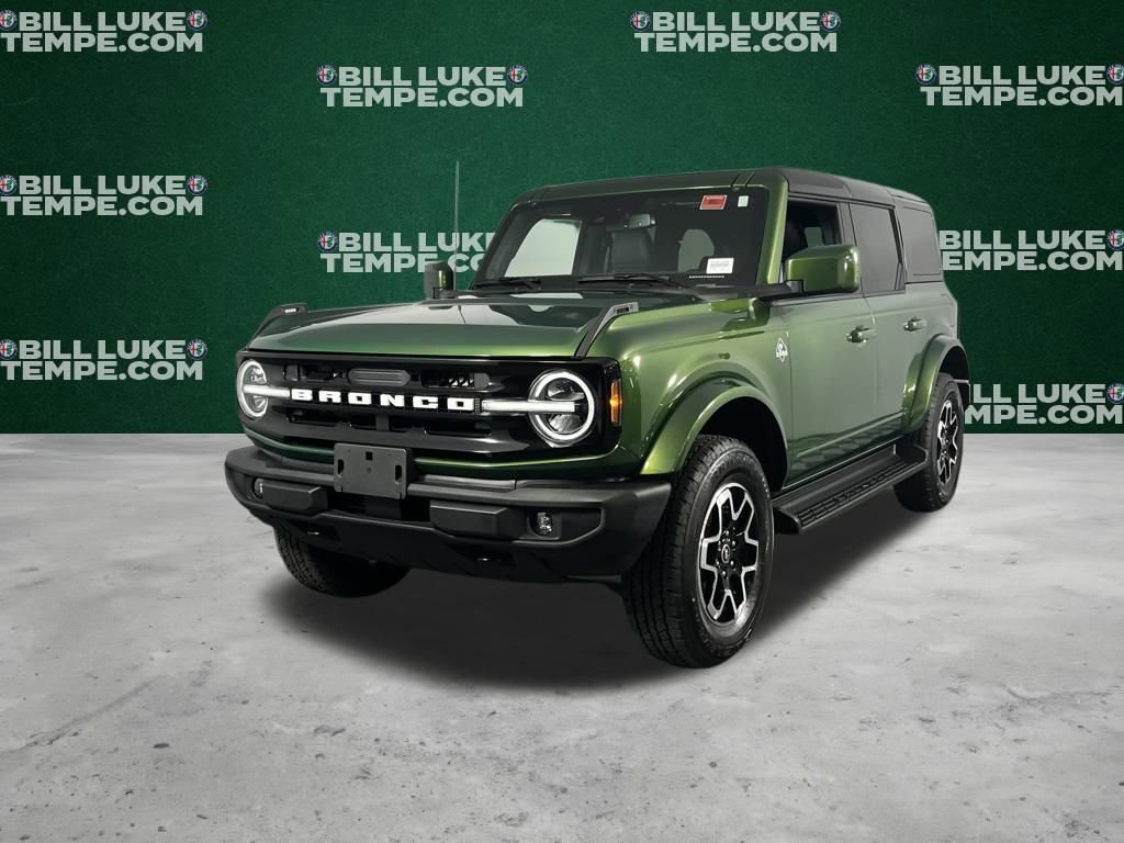 Used 2025 Ford Bronco Outer Banks image 2