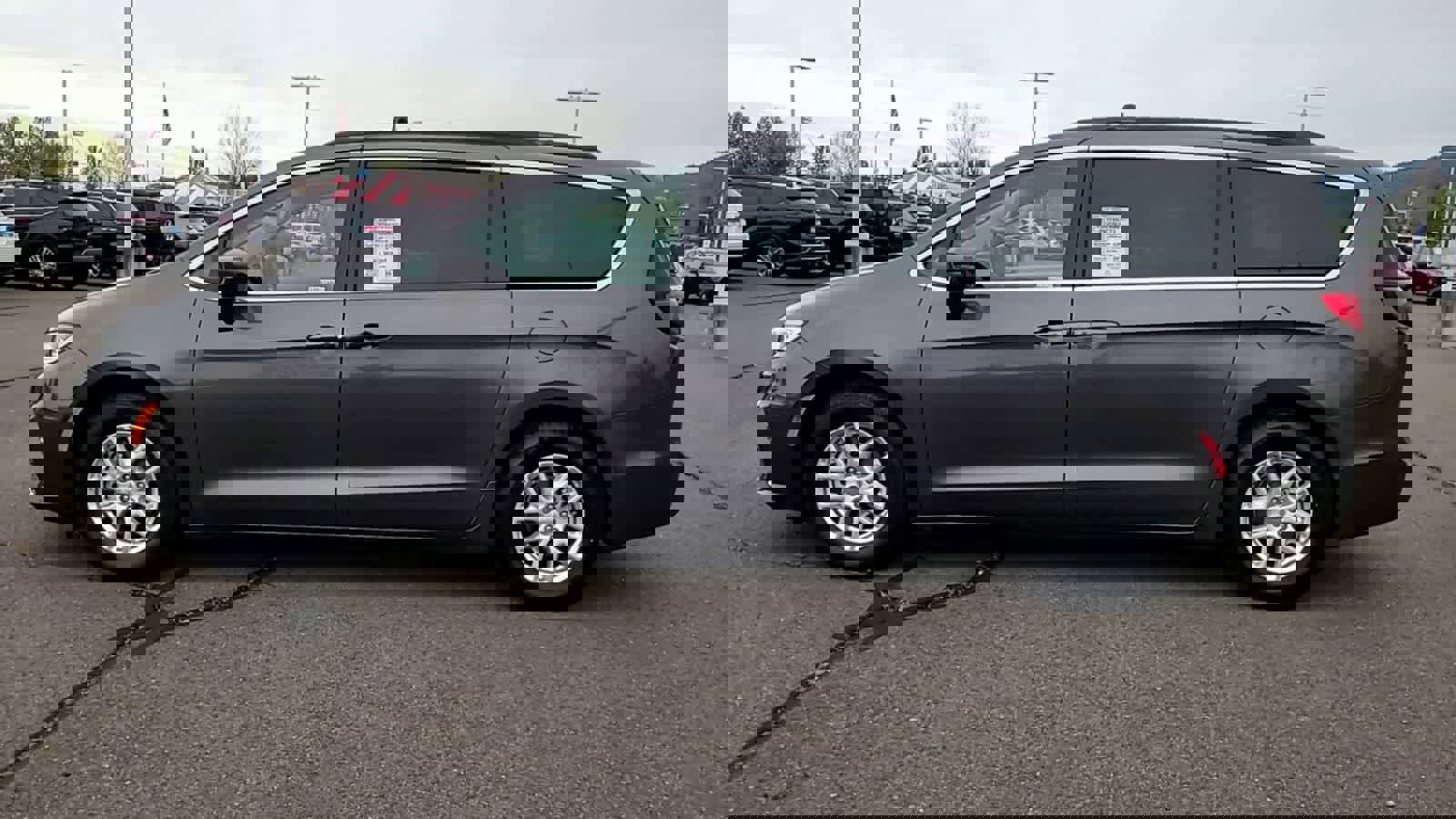 Used 2022 Chrysler Pacifica Touring-L FWD image 5