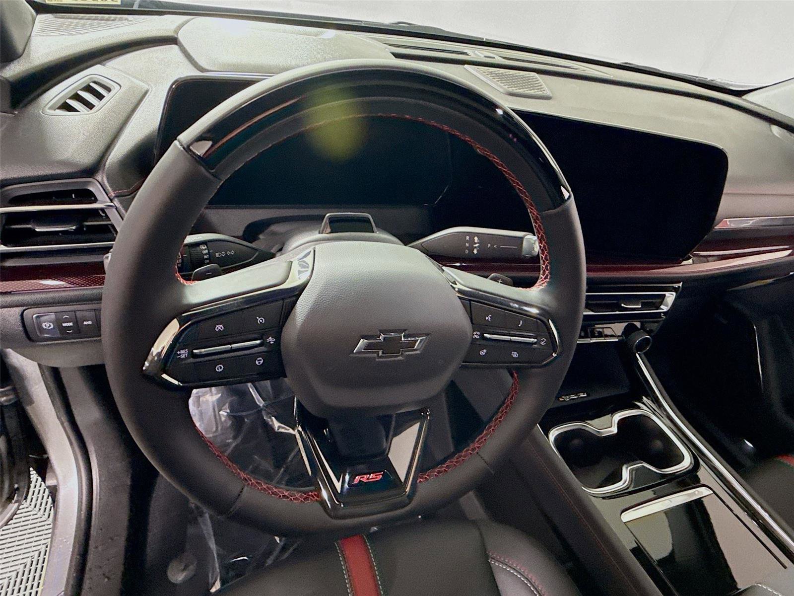 New 2026 Chevrolet Traverse RS image 6