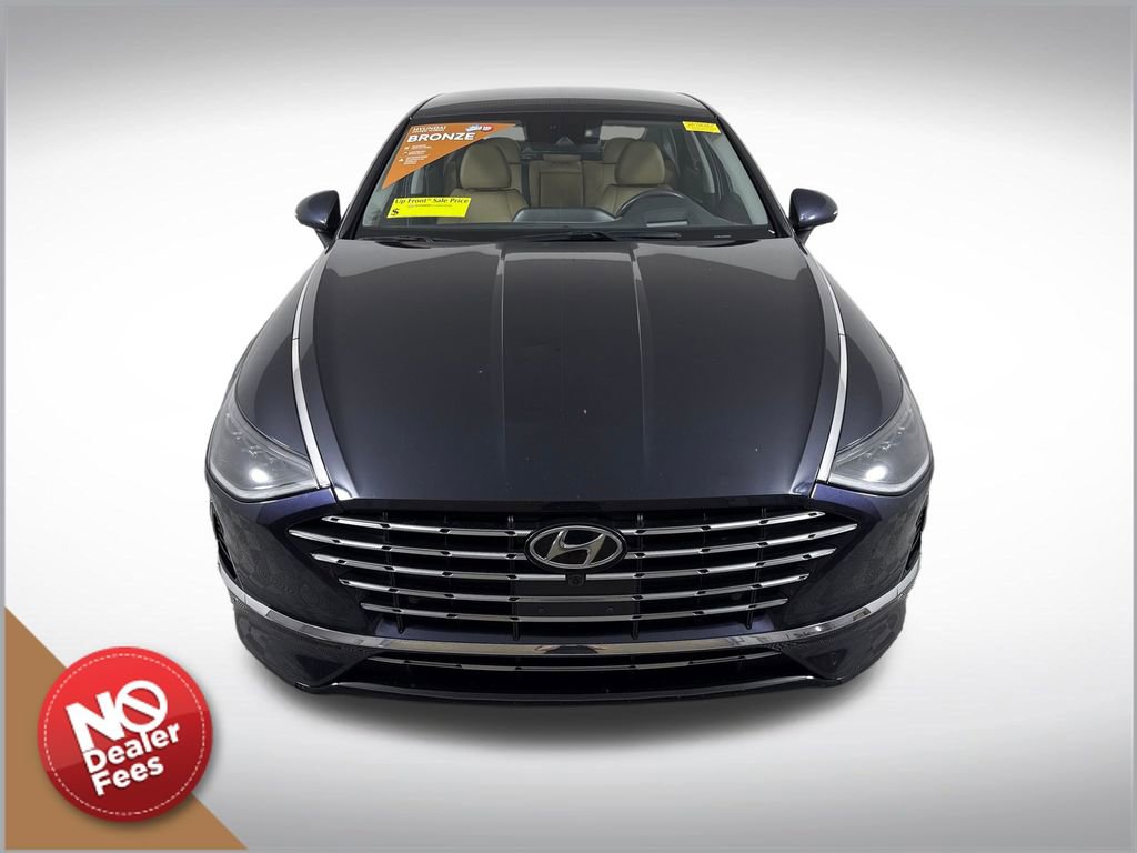 Used 2022 Hyundai Sonata Limited w/ Winter Weather Package FWD image 9