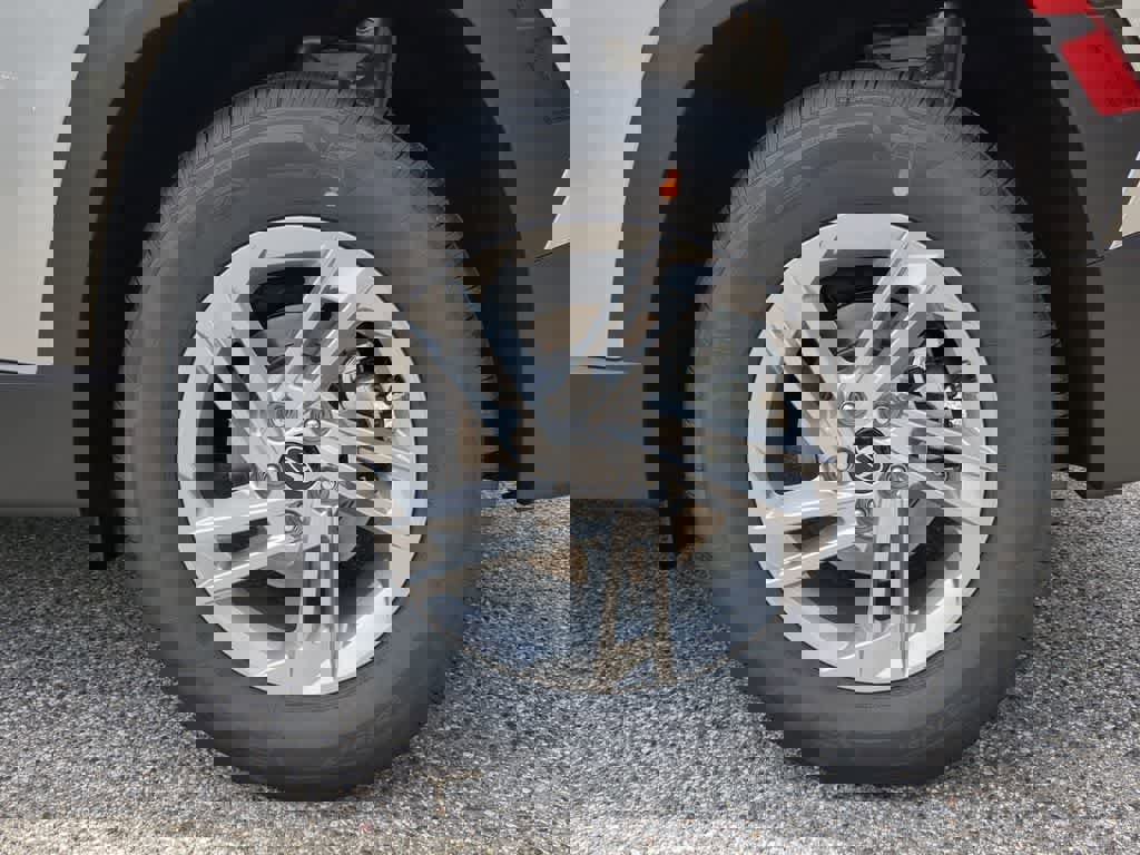 New 2026 Hyundai Tucson SE image 14