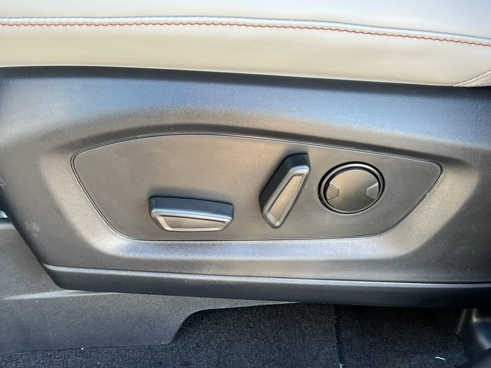 Used 2026 Ford Explorer Active w/ Active Comfort Package image 11