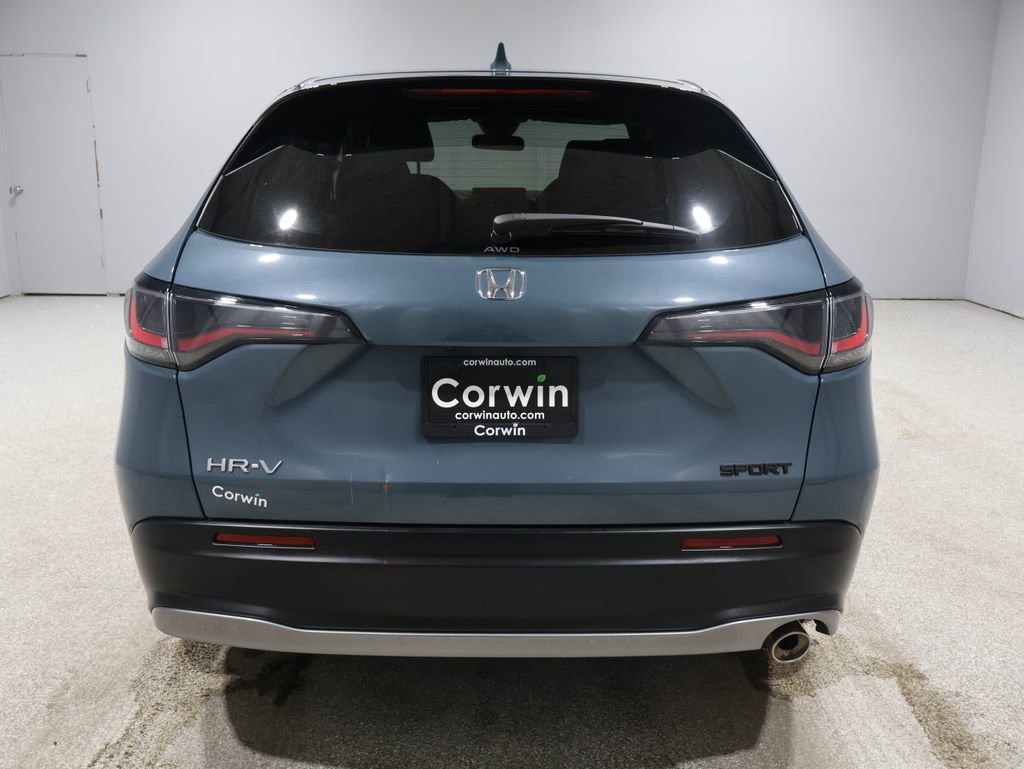 Used 2023 Honda HR-V Sport image 3