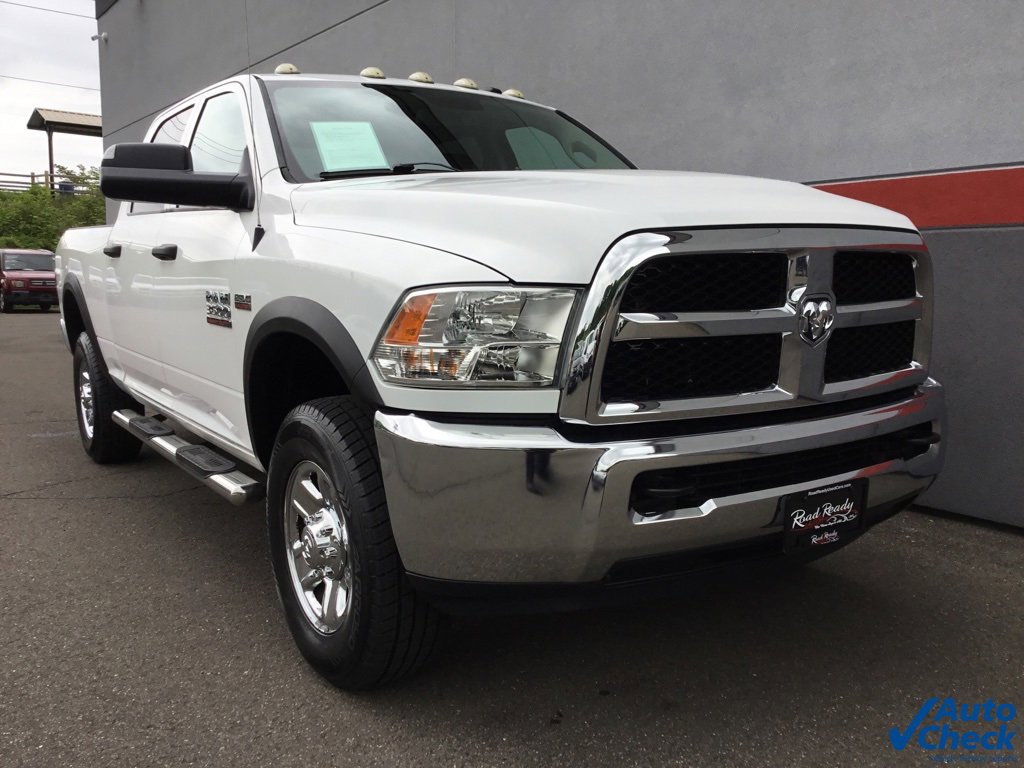 Used 2015 RAM 3500 Tradesman w/ Chrome Appearance Group image 3