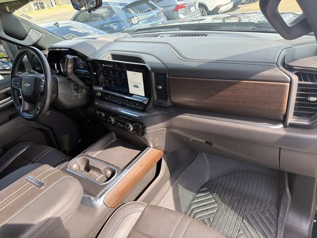Used 2024 Chevrolet Silverado 2500 High Country w/ High Country Premium Package AWD/4WD image 17