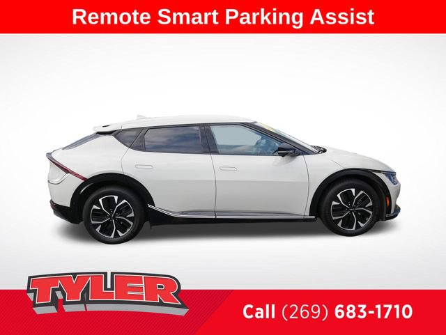 Used 2022 Kia EV6 Wind w/ Wind Technology Package AWD/4WD image 9