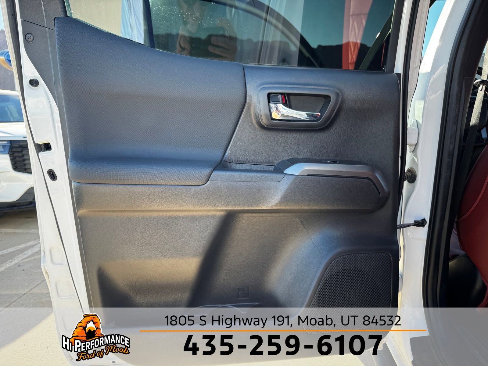 Used 2023 Toyota Tacoma TRD Off-Road image 40