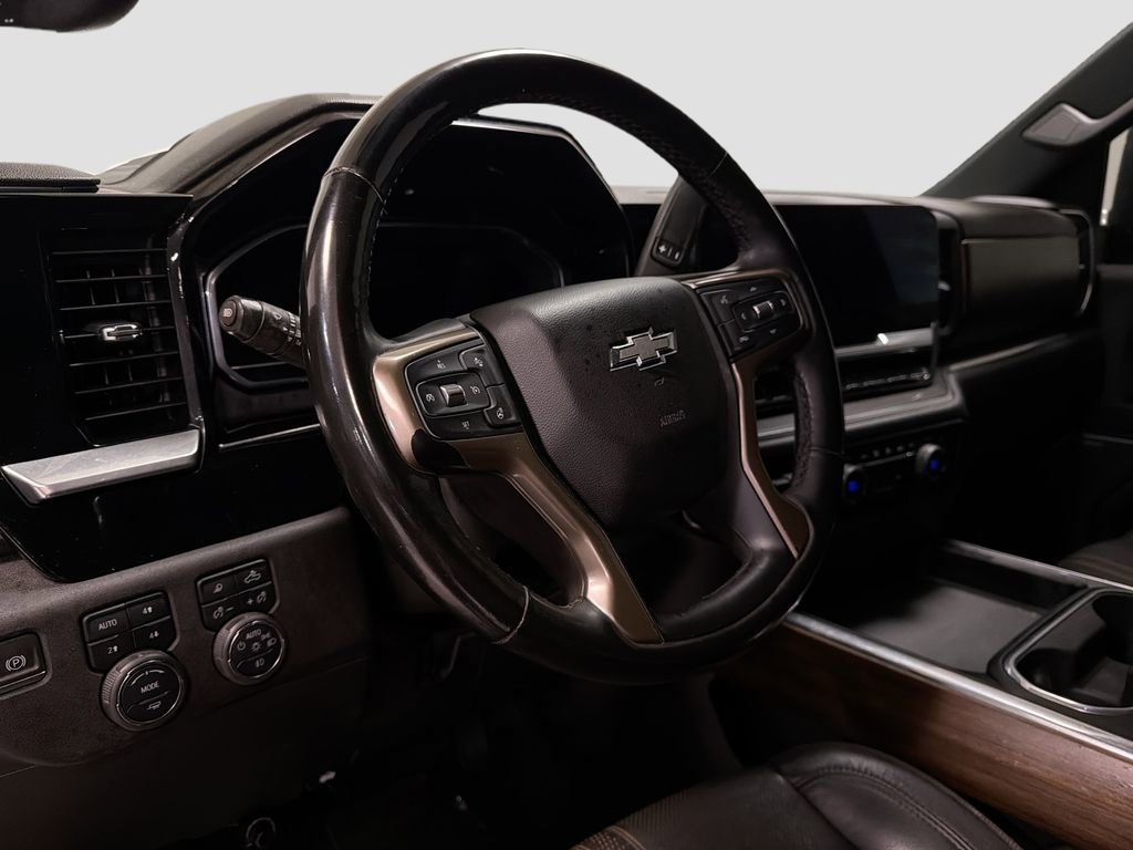 Used 2024 Chevrolet Silverado 3500 High Country w/ Midnight Edition AWD/4WD image 12