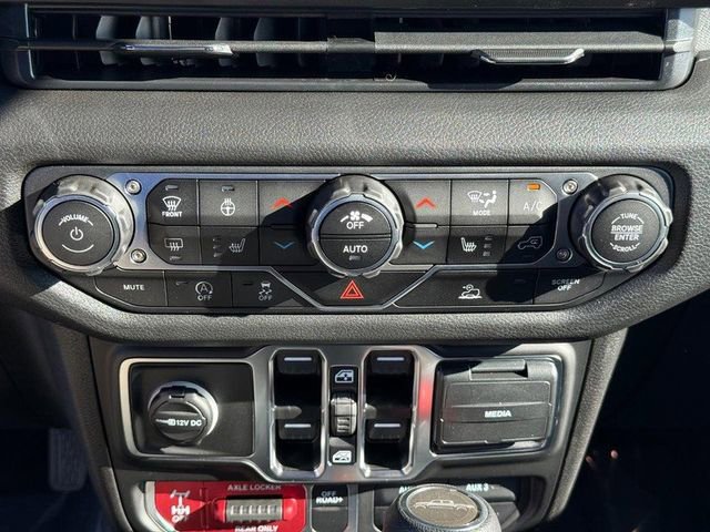 New 2025 Jeep Gladiator Willys image 25