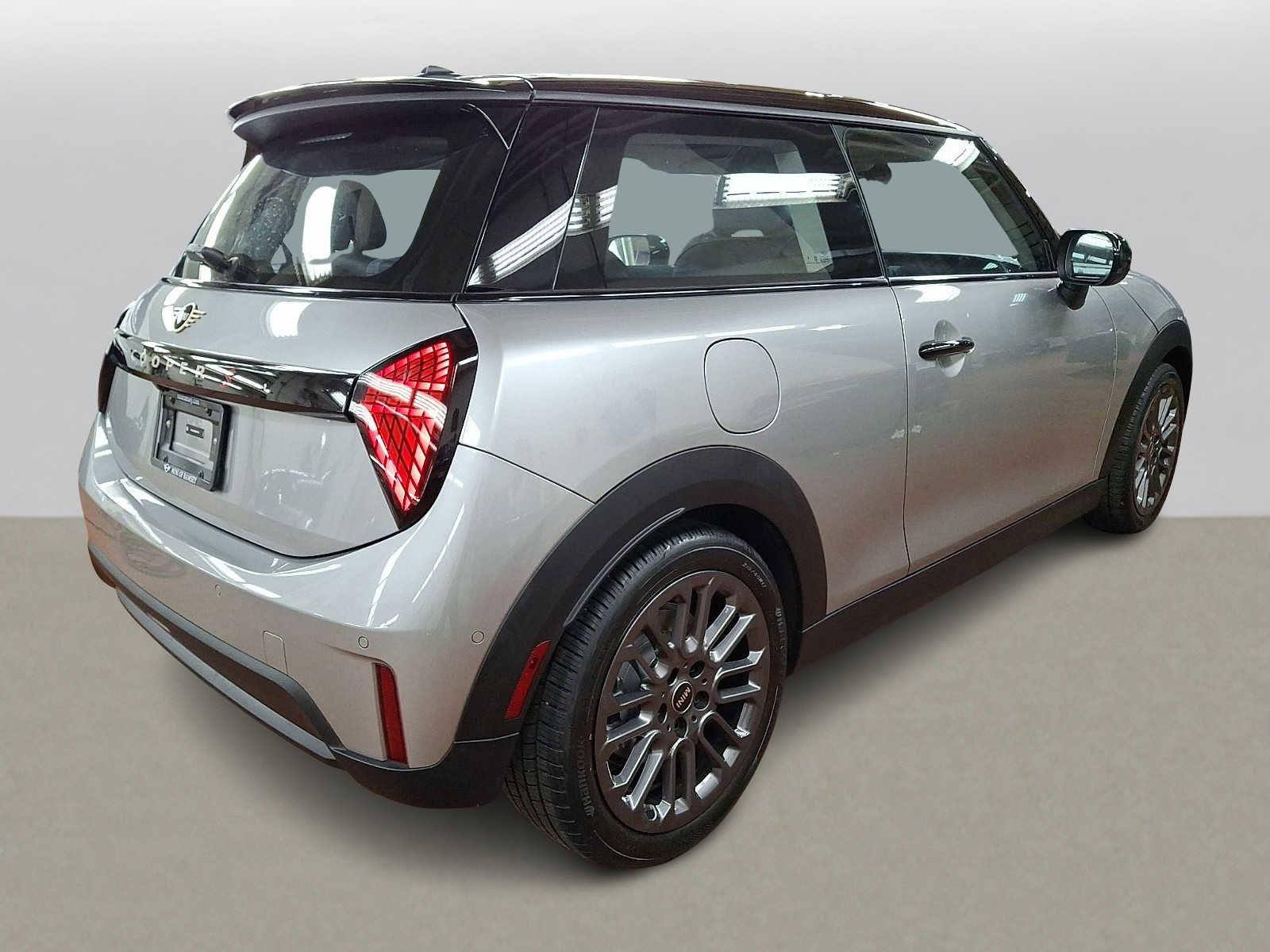 Certified 2025 MINI Cooper S image 4