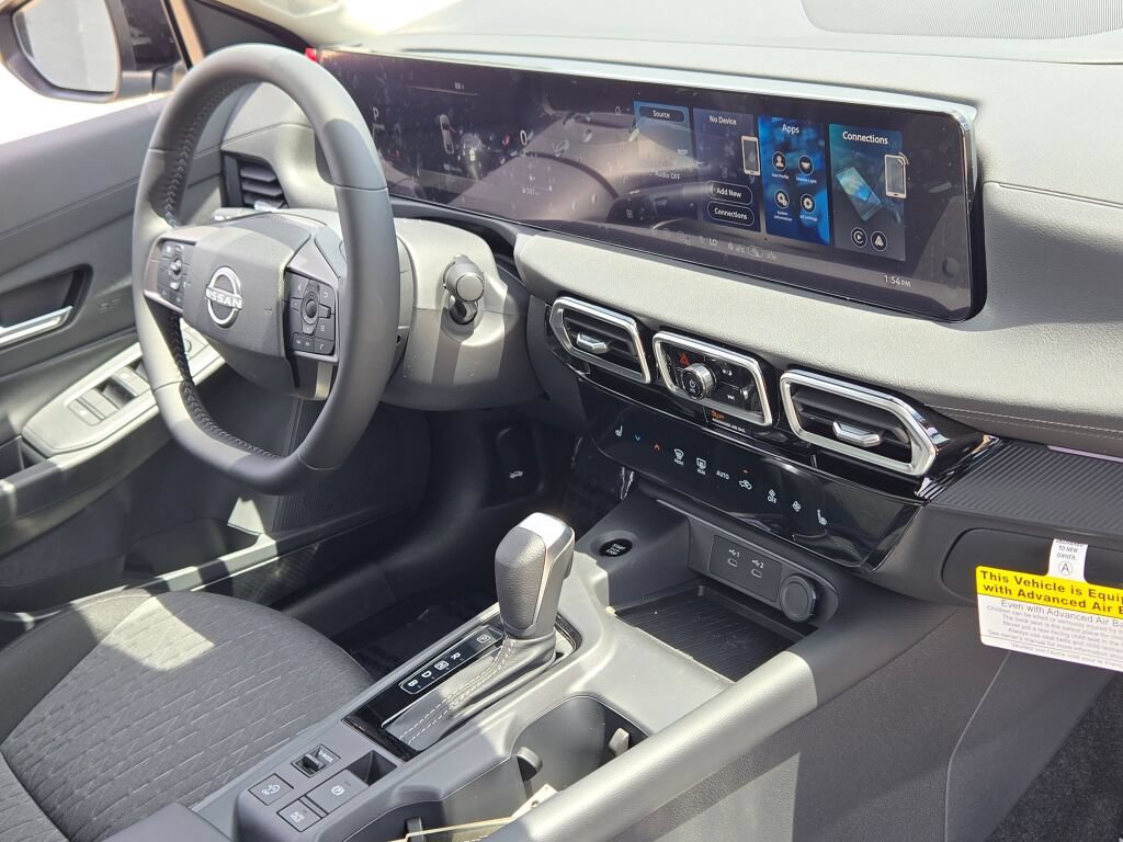 Used 2026 Nissan Sentra SV w/ SV Convenience Package FWD image 5