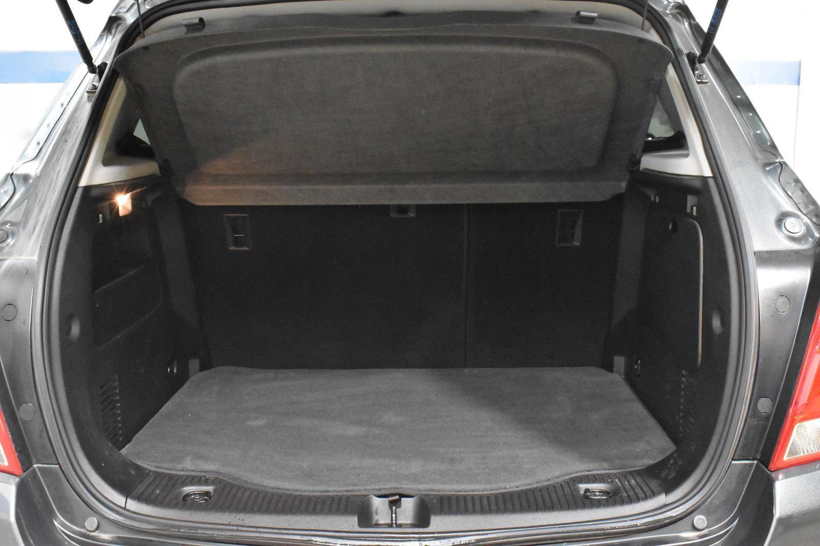 Used 2020 Chevrolet Trax LT image 25