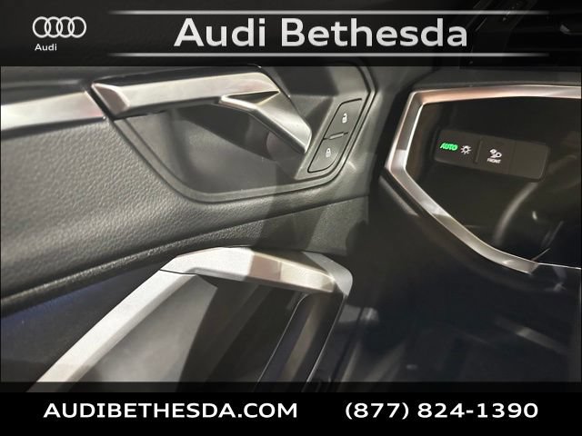 Used 2025 Audi Q3 2.0T Premium Plus w/ Premium Plus Package AWD/4WD image 16