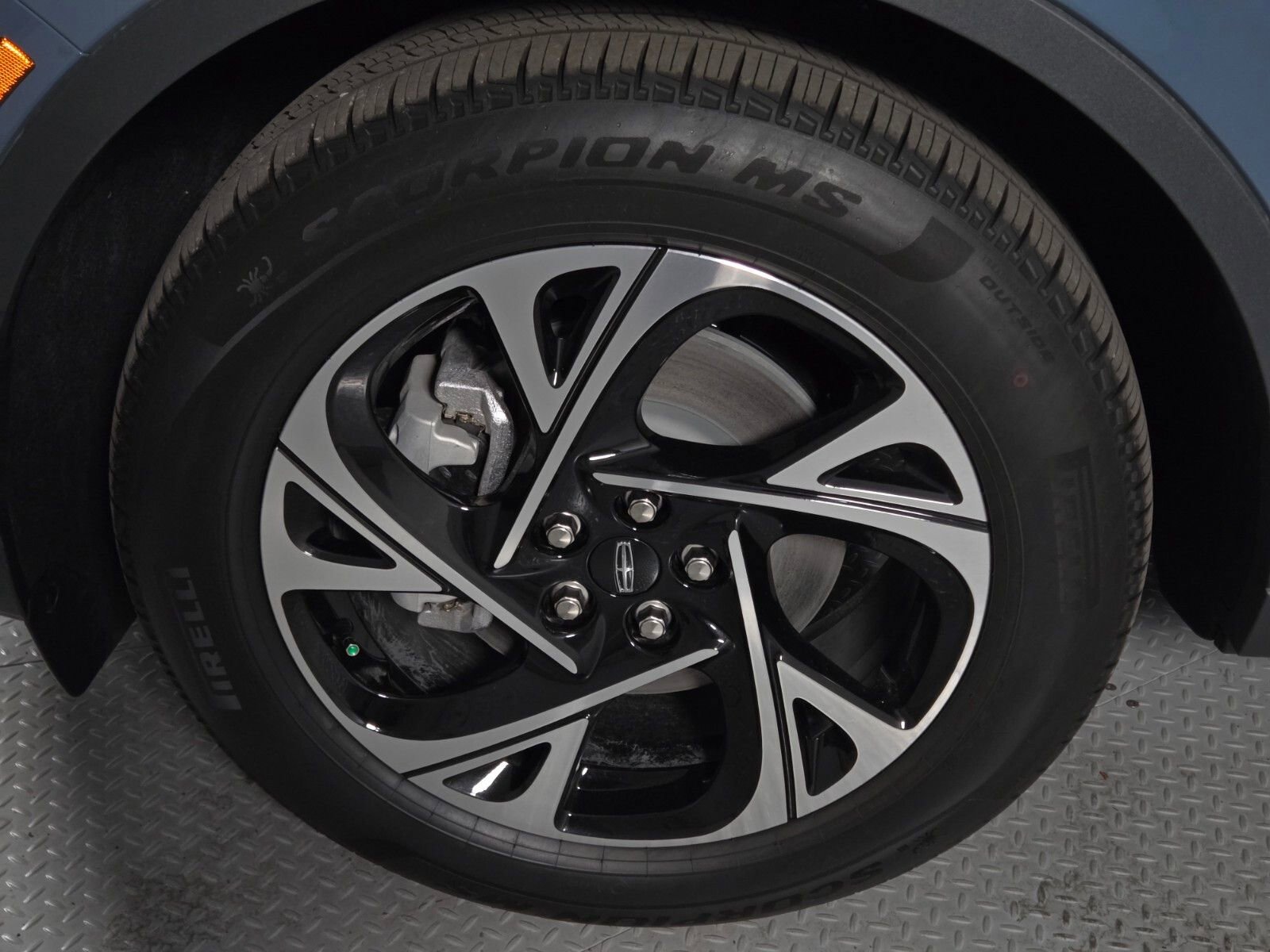 New 2026 Lincoln Nautilus Premier w/ Jet Appearance Package image 11