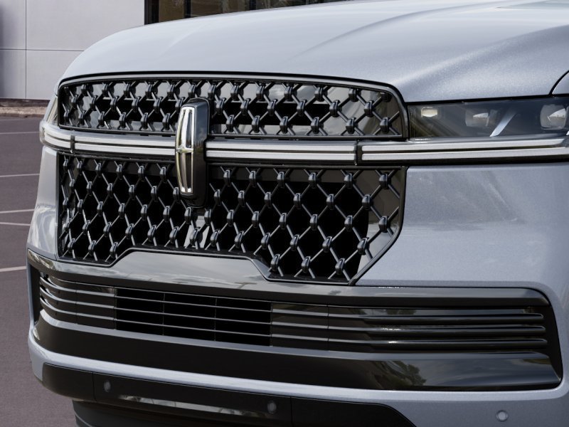 New 2027 Lincoln Navigator Reserve w/ Jet Appearance Package AWD/4WD image 17